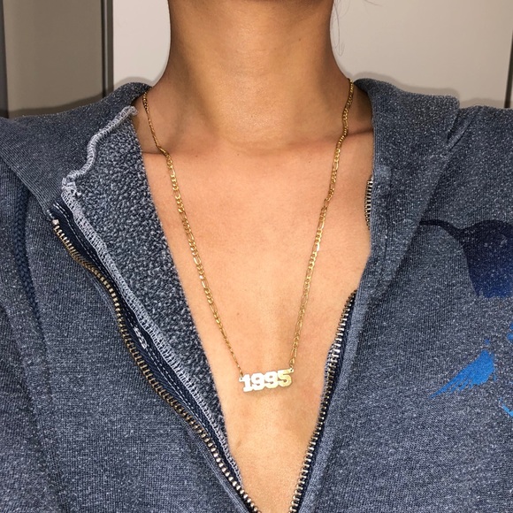 The M Jewelers The Year Nameplate in “1995” - Picture 2 of 4